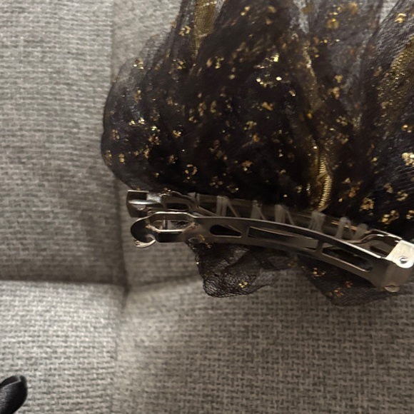 Vintage Luxurious Gold and Black Hair Accessory Collection - Picture 5 of 5